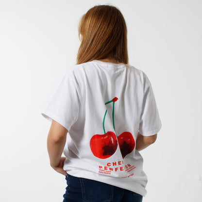 playera oversize diseño cerezas